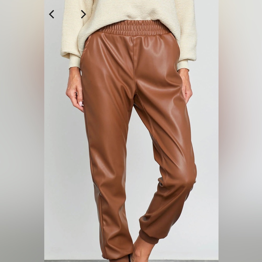 NWT RD Style Cognac Vegan Leather Jogger Pant Size Large - Picture 2 of 7